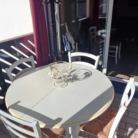 Saint Georges de Didonne APPARTEMENT MEZZANINE 3 min a pied de LA PLAGE * Saint-Georges-de-Didonne